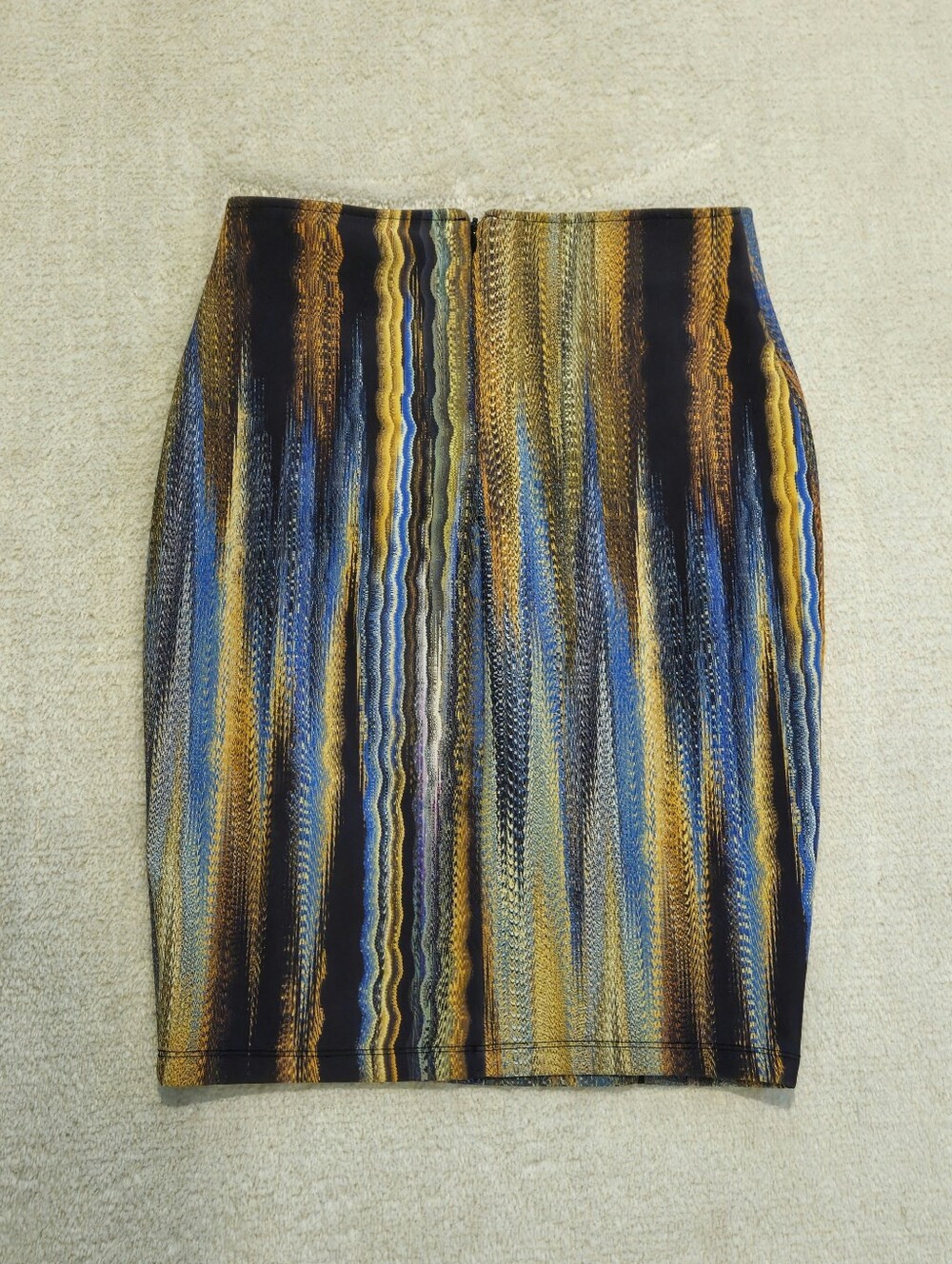 H&M Multicolor Pencil Skirt Size S Blue Gold Feminine Business Casual Work - Picture 7 of 7